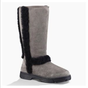 Brand new UGGS SUNBURST TALL